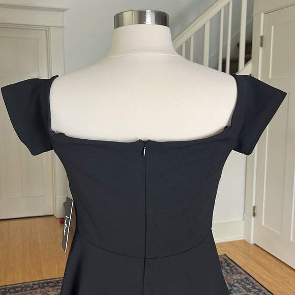 LULUS Off-the-Shoulder Skater Dress in Black NWT Size Medium - Picture 4 of 14